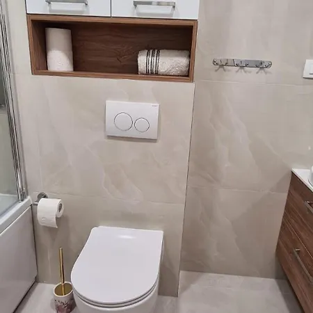 Luxury 1 Bedroom App Center&balcony Free Parking דירה *